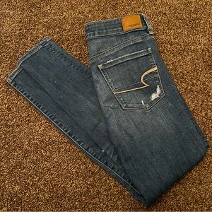 American Eagle | Women’s Super Stretch Distressed Skinny Jeans